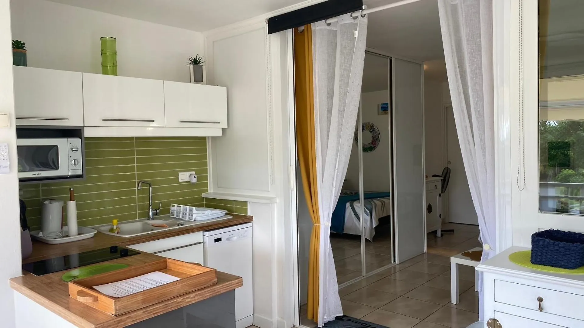Apartment Brin D'Ile Anse Des Rochers Vue Mer A 50 M De La Plage Et Piscine Saint-Francois
